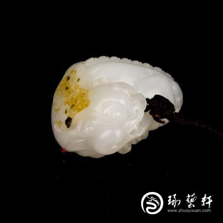 【琢藝軒】新疆和田玉灑金皮一級白玉籽玉掛件 小貔貅（獨籽） 32克