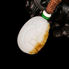 新疆和田玉紅皮白玉籽玉掛件 一團(tuán)福氣  8克