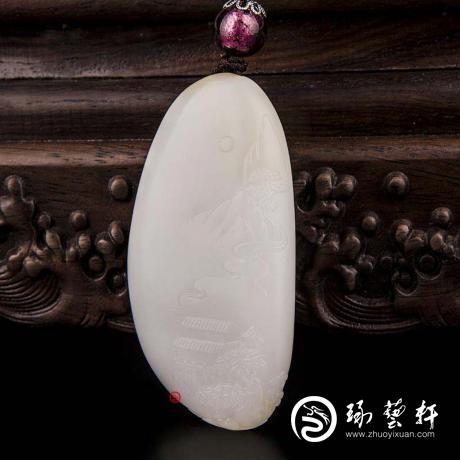 【琢藝軒】穆宇靜 新疆和田玉灑金皮羊脂白玉籽玉把件 春曉（獨籽） 91.4克