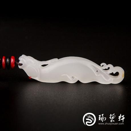【琢藝軒】新疆和田玉灑金皮一級白玉籽玉掛件 小飛獸 6.8克