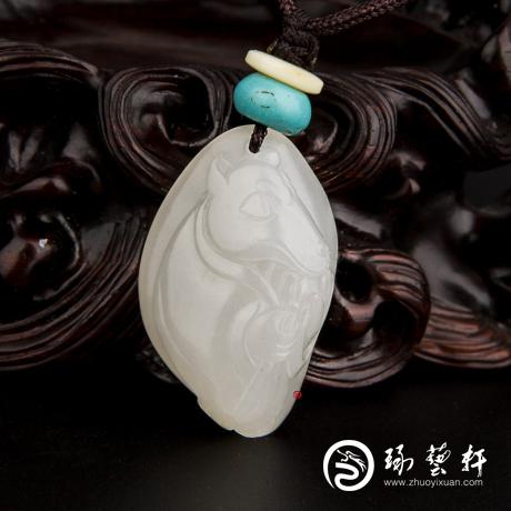 【琢藝軒】新疆和田玉白皮一級白玉籽玉掛件 十二生肖-狗 10.3克
