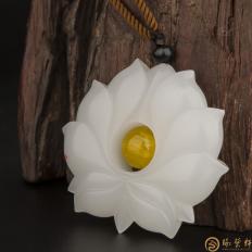 新疆和田玉一級(jí)白玉籽玉掛件 蓮花 46克