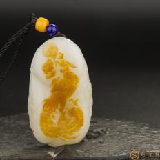 穆宇靜 新疆和田玉紅皮一級白籽玉玉牌 鳳穿牡丹 55.3克