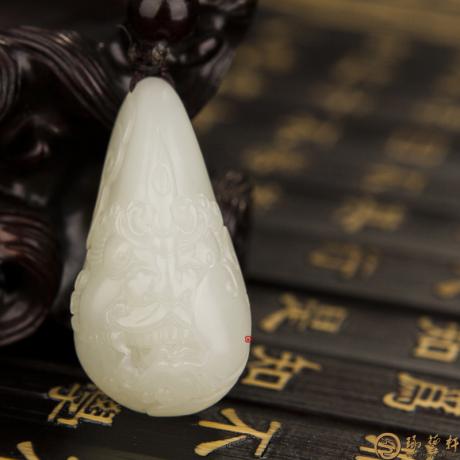 【琢藝軒】新疆和田白皮白玉籽玉掛件 威 12.5克