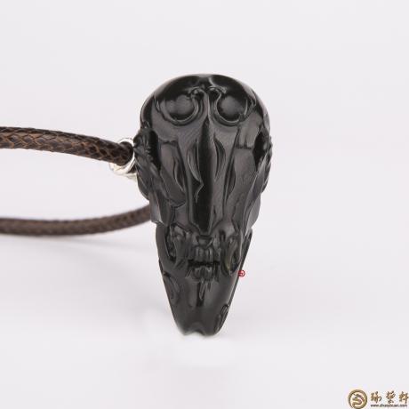 【琢藝軒】新疆和田墨碧籽玉掛件 瑪尼石 19克