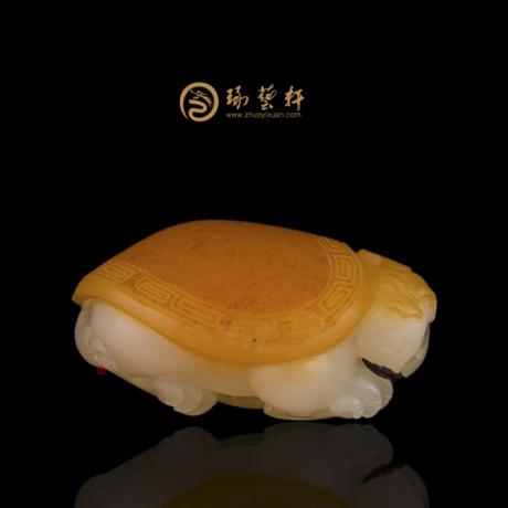 【琢藝軒】新疆和田紅沁白玉籽玉掛件 龍龜 36.6克